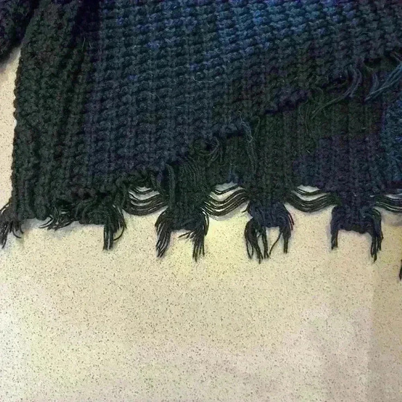 Forever 21 twist knot top sweater - Picture 8 of 9